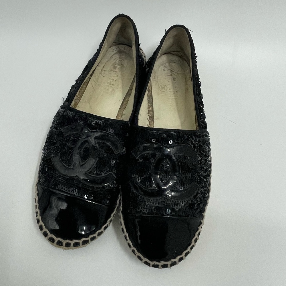 Chanel Black Sequin Patent Leather Slip-On Espdrilles Flats size 37 / 7